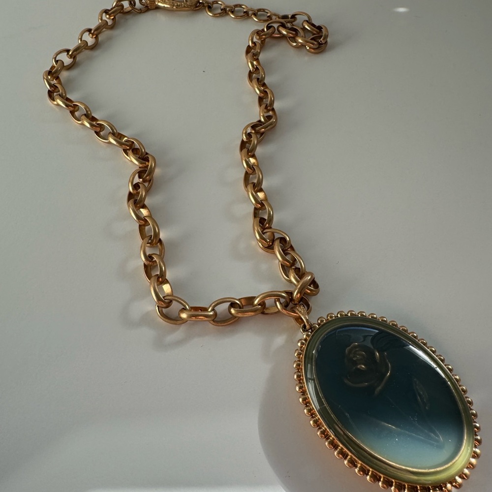 Necklace - Picture 2 of 3